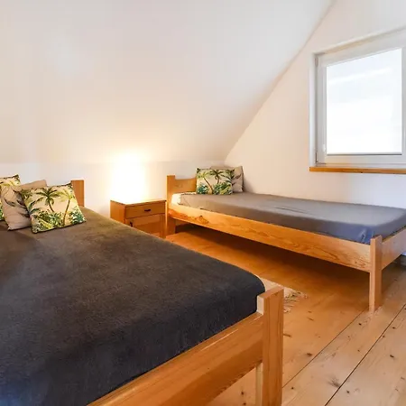 Przysiolek Buczyna Na Kaszubach * Chrztowo